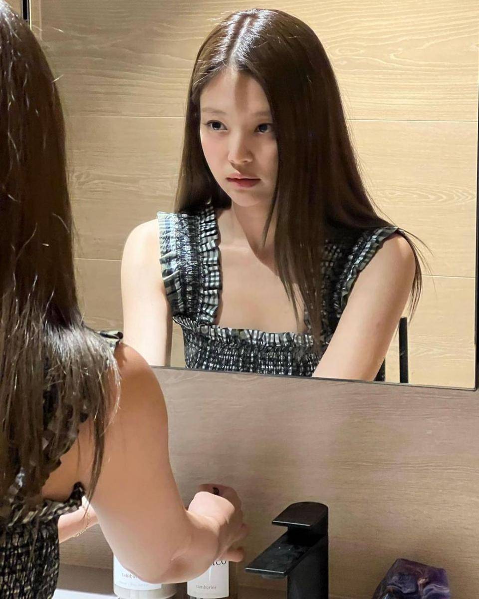 Jennie BLACKPINK (instagram.com/jennierubyjane)