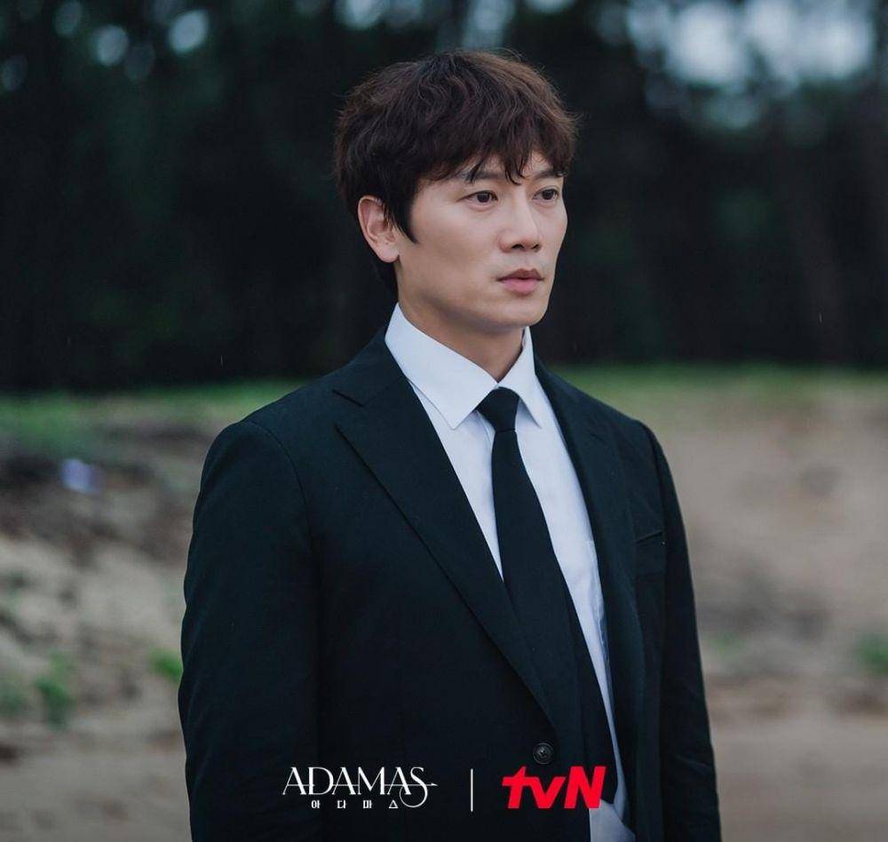Ji Sung di drama Adamas (instagram.com/tvn_drama)