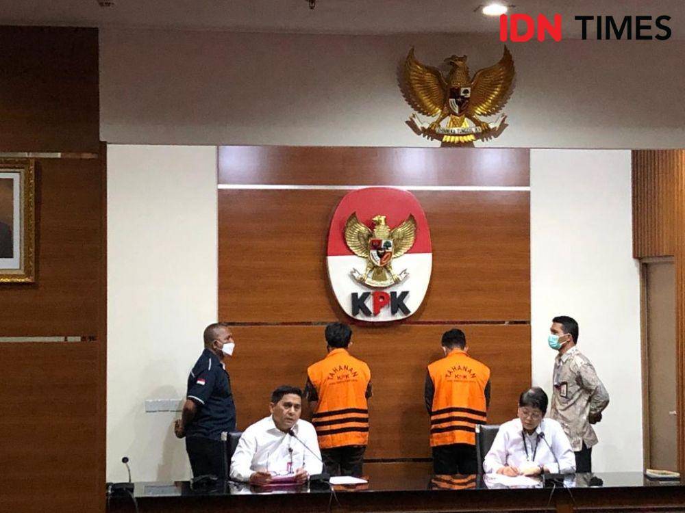 KPK gelar konferensi pers terkait dugaan tindak pidana korupsi berupa suap pengurusan perkara di Mahkamah Agung, Senin (28/11/2022). (IDN Times/Uji Sukma Medianti)
