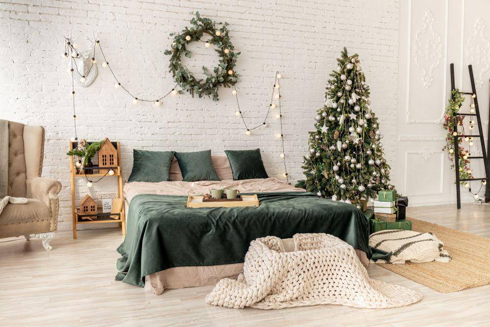 ide dekorasi kamar bertema Natal (pexels.com/@dima-valkov-1186343)