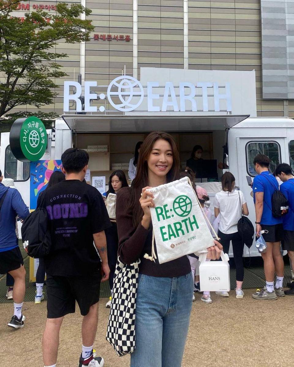 Mina Sue Choi, Miss Earth 2022 (instagram.com/minadori222)