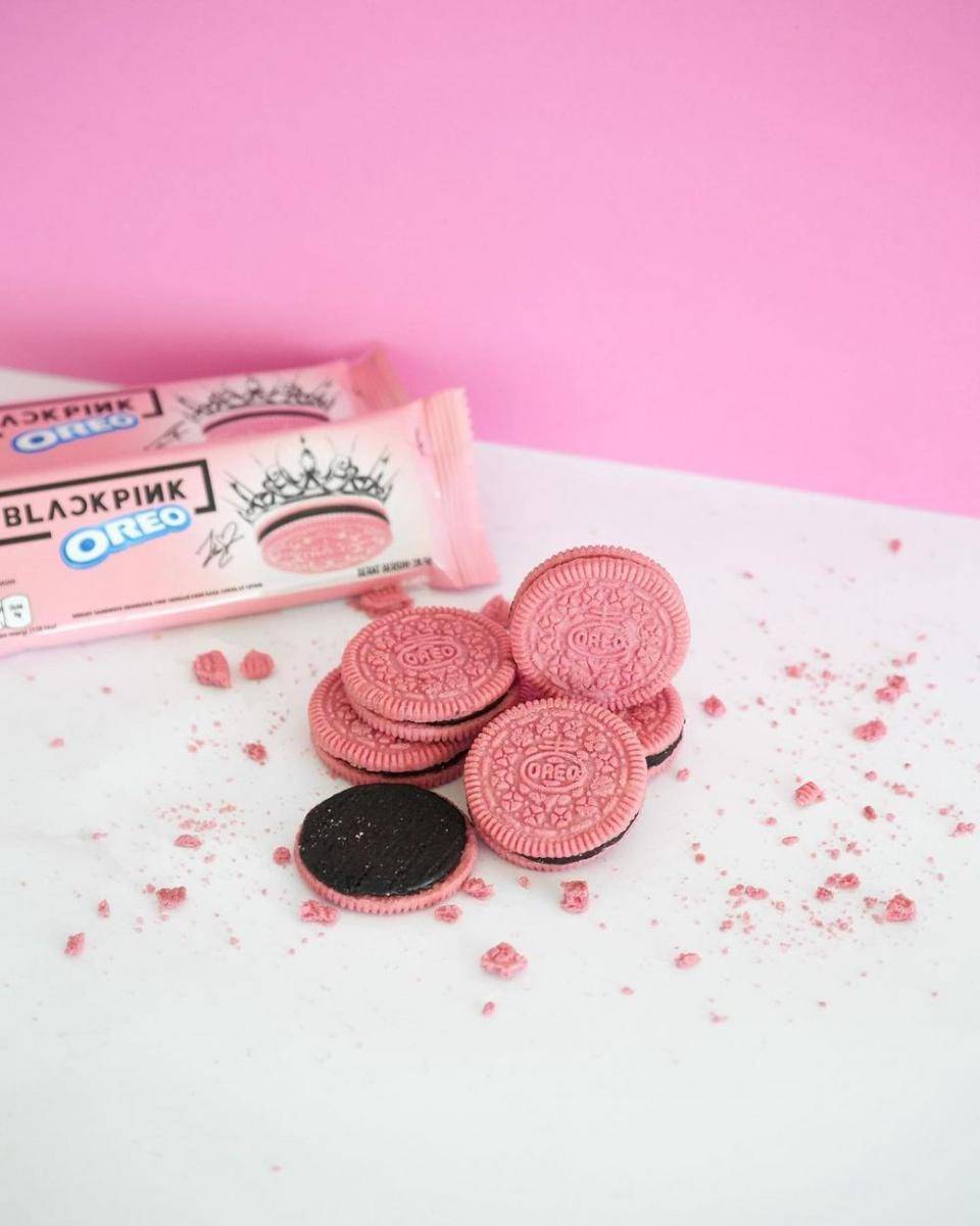 Ilustrasi produk Oreo x BLACKPINK (instagram.com/synecheia_id)