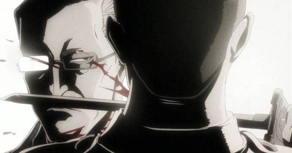 Izuhara menebas leher salah satu Quincy ( Dok. Pierrot / Bleach )