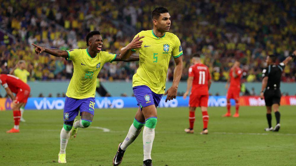 Casemiro sukses mencetak gol kemenangan Brasil atas Swiss (twitter.com/FIFAWorldCup)