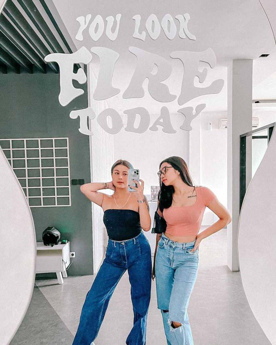 potret Awkarin (Instagram.com/narinkovilda)