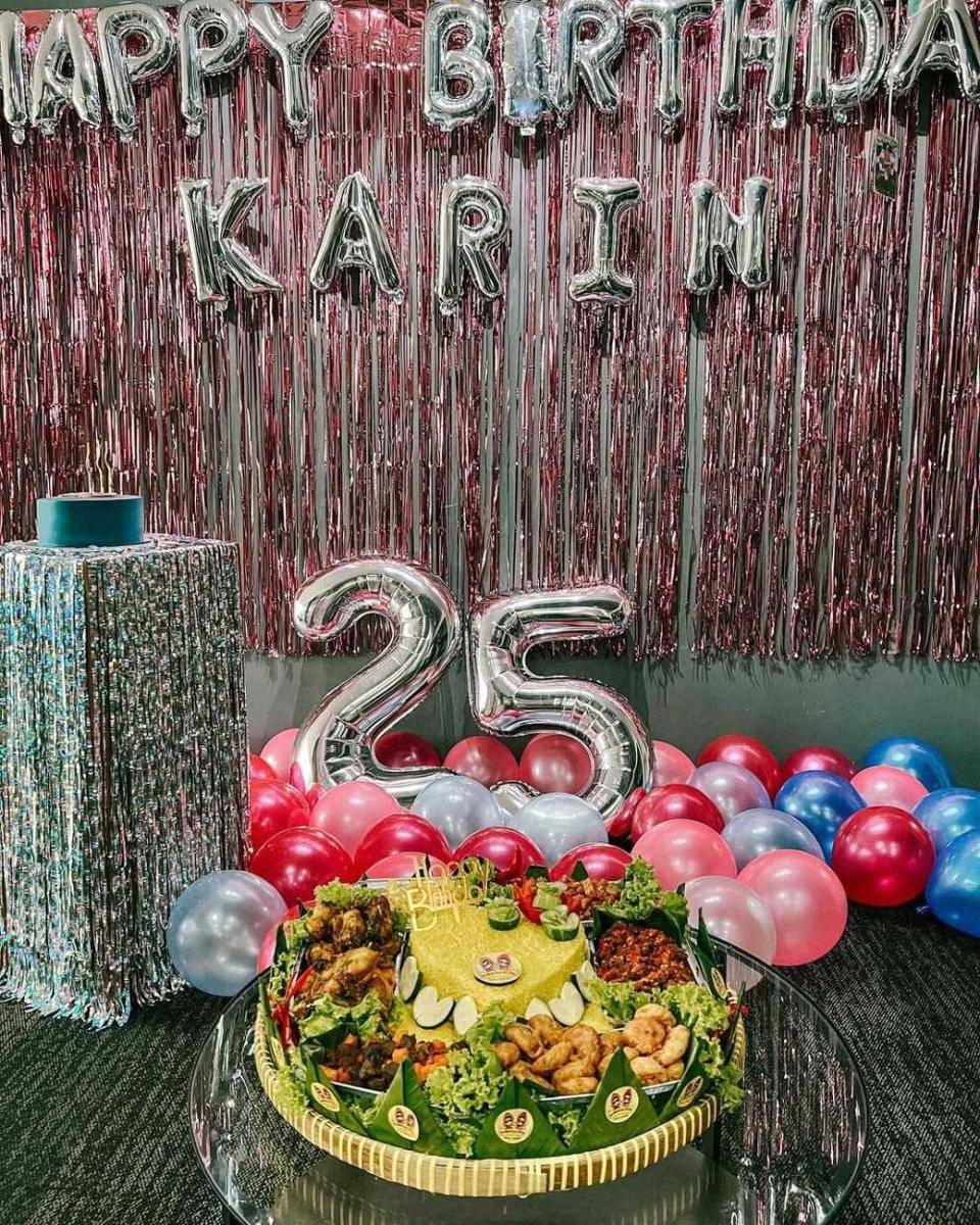dekorasi ulang tahun Awkarin (instagram.com/narinkovilda)