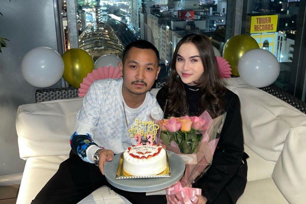 9 Potret Elina Joerg Liburan ke Jepang, Rayakan Ulang Tahun Ke-23!