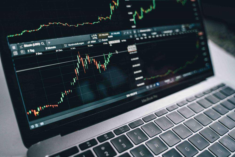 Ilustrasi investasi (pexels.com/Alesia Kozik)