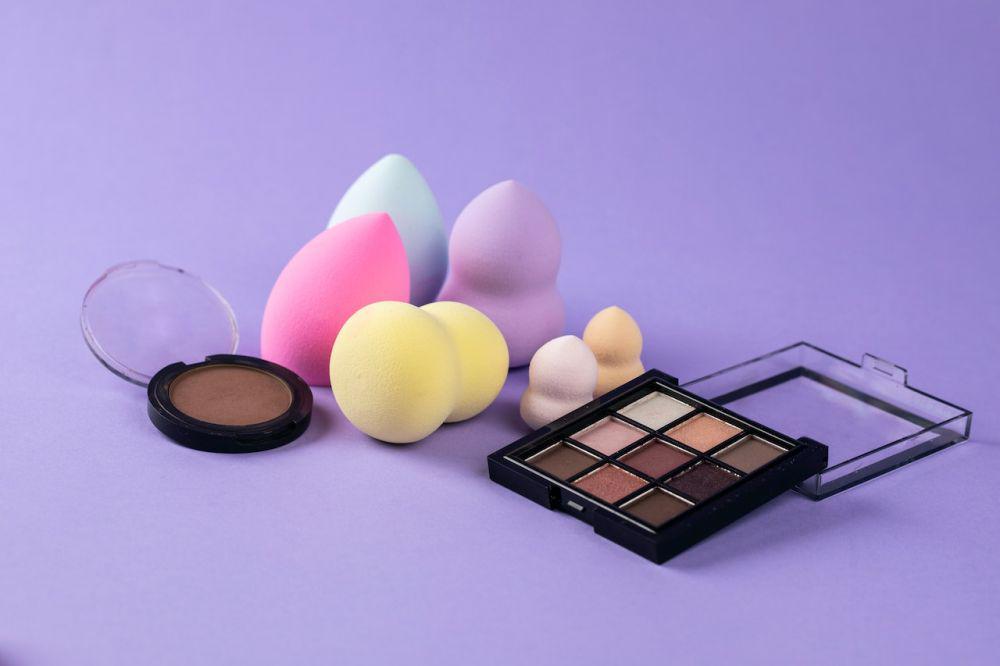 Ilustrasi beauty blender (pexels.com/Maria Camila Castaño)