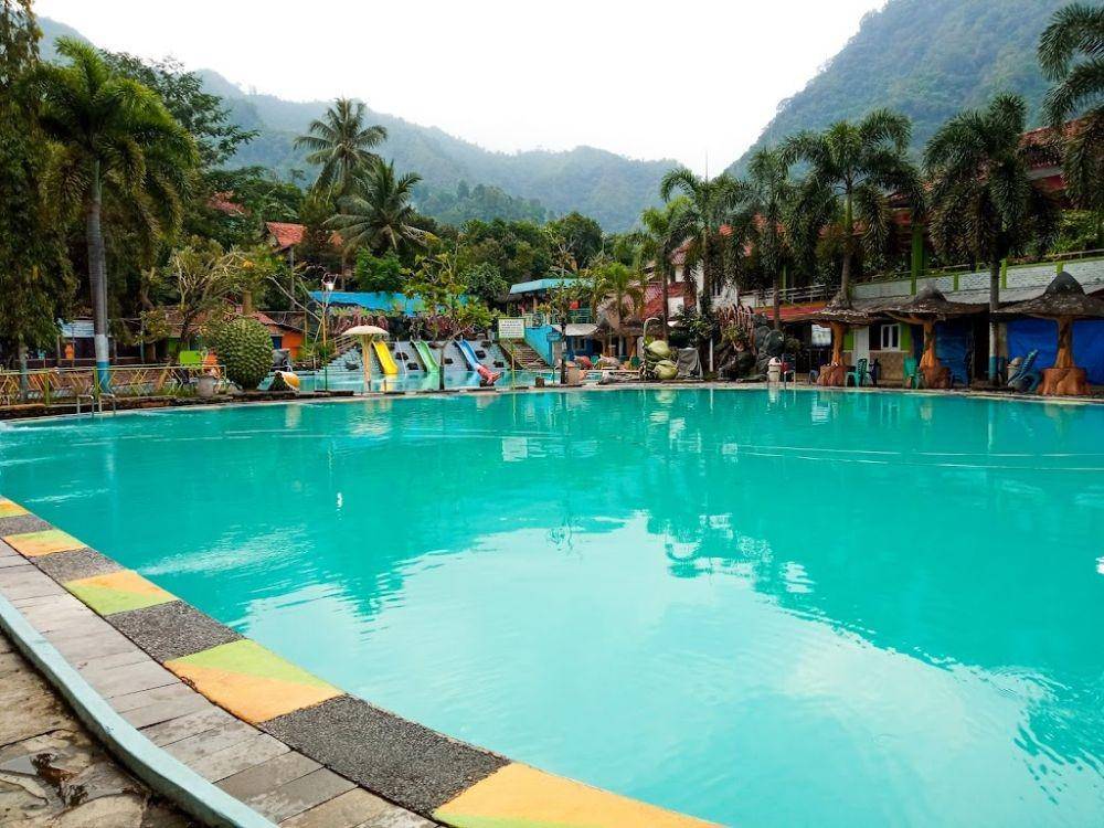 Kolam Renang Tirta Indah (Google Maps/Iyad Abdurrokhman)