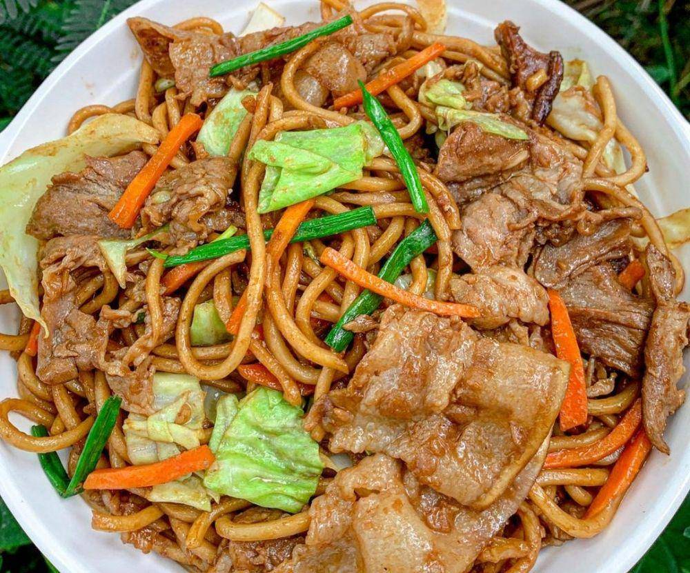Yakisoba (instagram.com/aonzfooddiary_)