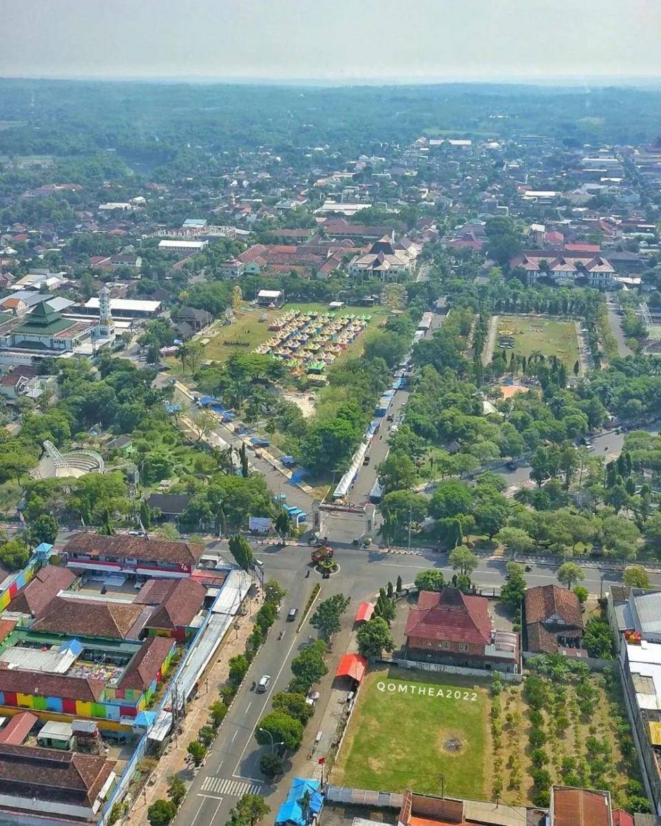 Alun-alun Ngawi (instagram.com/aboutngawi)