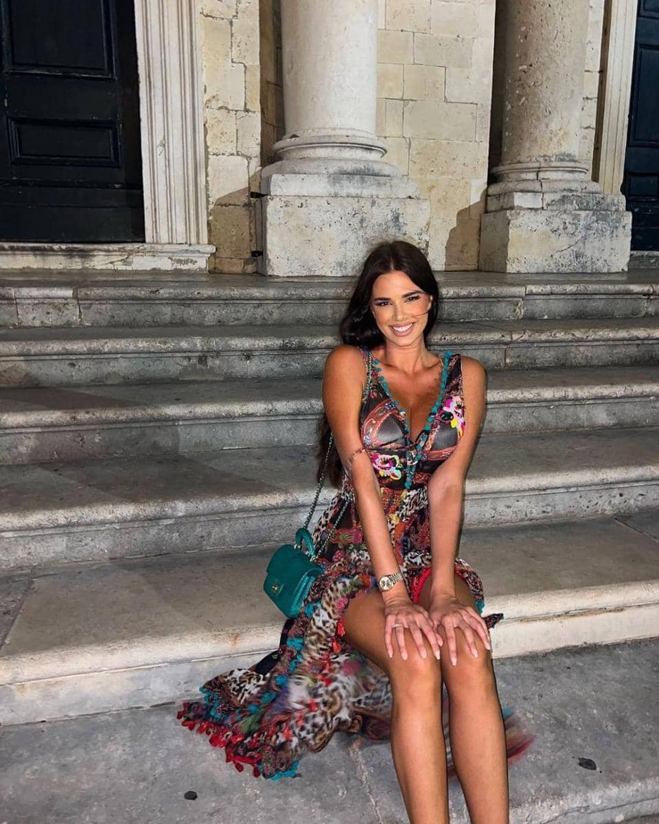 potret Ivana Knoll (instagram.com/knolldoll)