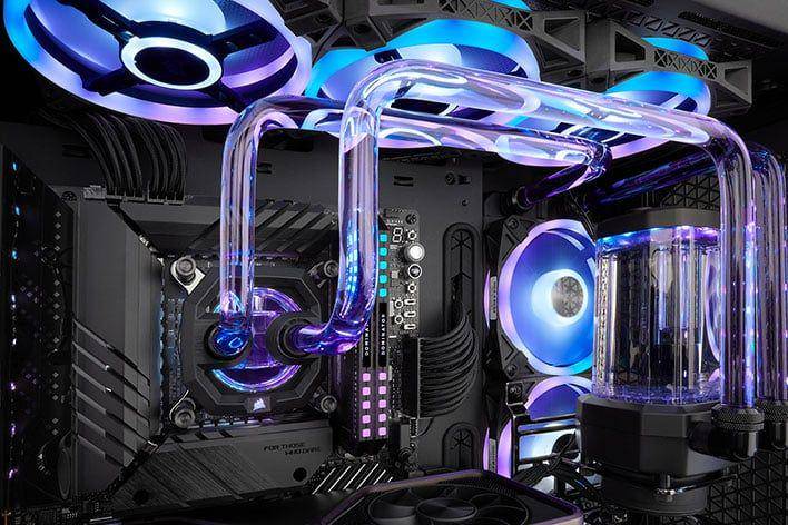 Pendingin cair di PC digunakan ketika terdapat banyak komponen penghasil panas tinggi. (hothardware.com)