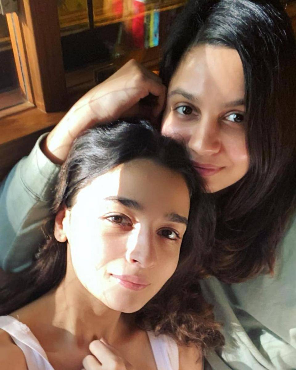 Alia dan Shaheen Bhatt. (instagram.com/shaheenb)