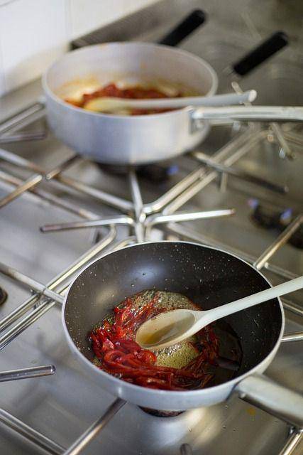 ilustrasi memasak sambal paru (pixabay.com/beboplu)