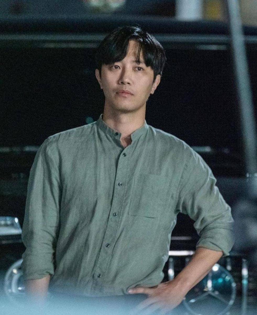 Jin Goo di drama Shadow Detective (instagram.com/actor_jingoo)