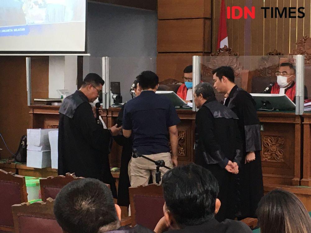 Putri Perintahkan Bharada E Hapus Sidik Jari Sambo: Ambil Barang Yosua