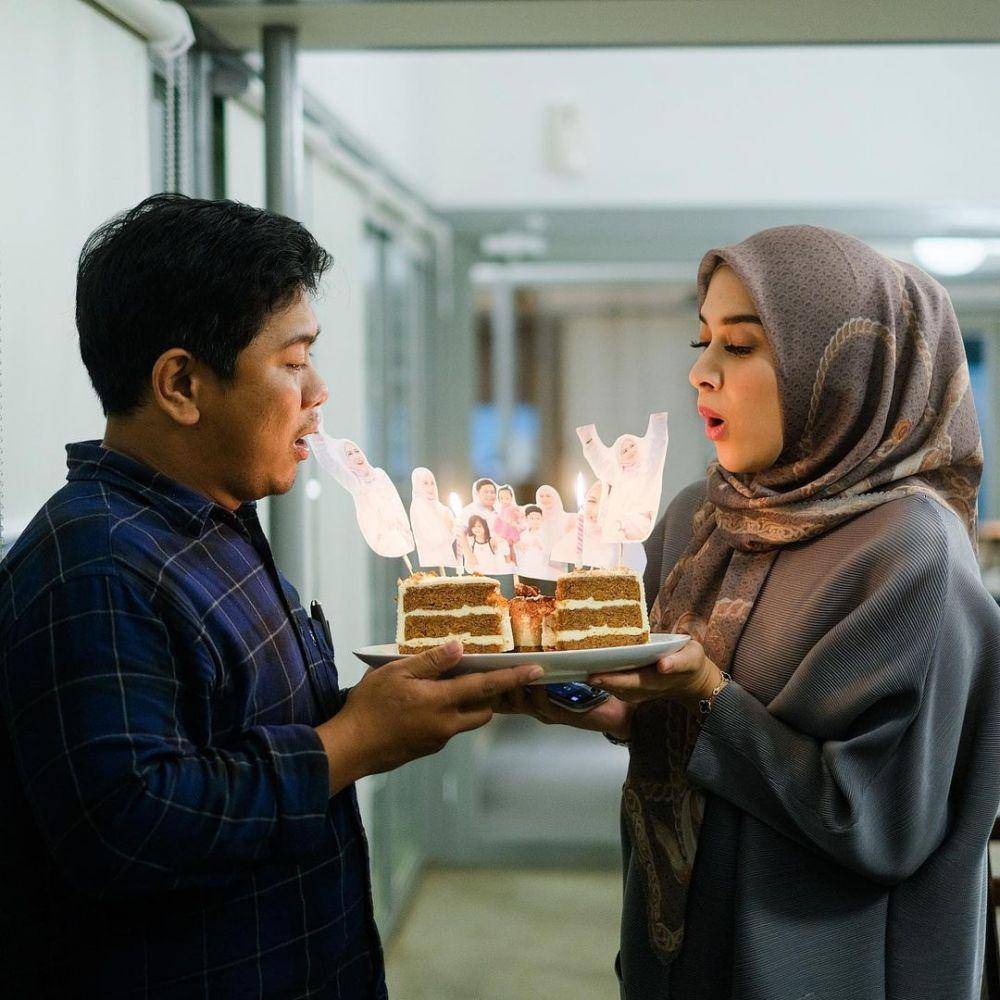 Nina Zatulini dan keluarga (instagram.com/ninazatulini22)