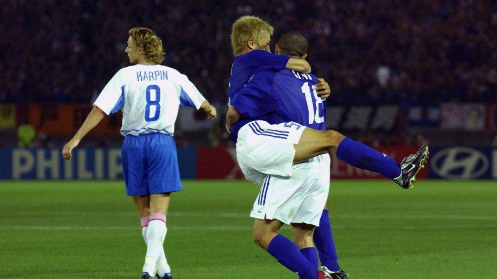 Jepang menaklukkan Rusia dengan skor 1-0 pada fase grup Piala Dunia 2002 Korea Selatan/Jepang. (fifa.com)