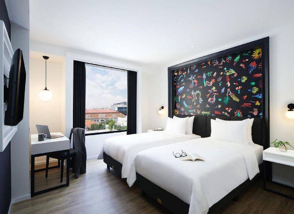 ilustrasi ruang kamar di De Braga by Artotel (instagram.com/debragabyartotel)