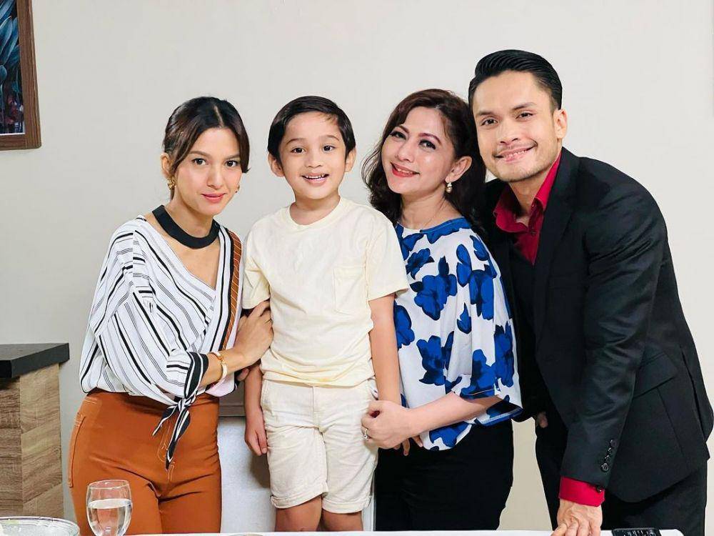 potret Cut Keke bersama para pemain sinetron Takdir Cinta yang Kupilih (instagram.com/cutkeke_xavier)