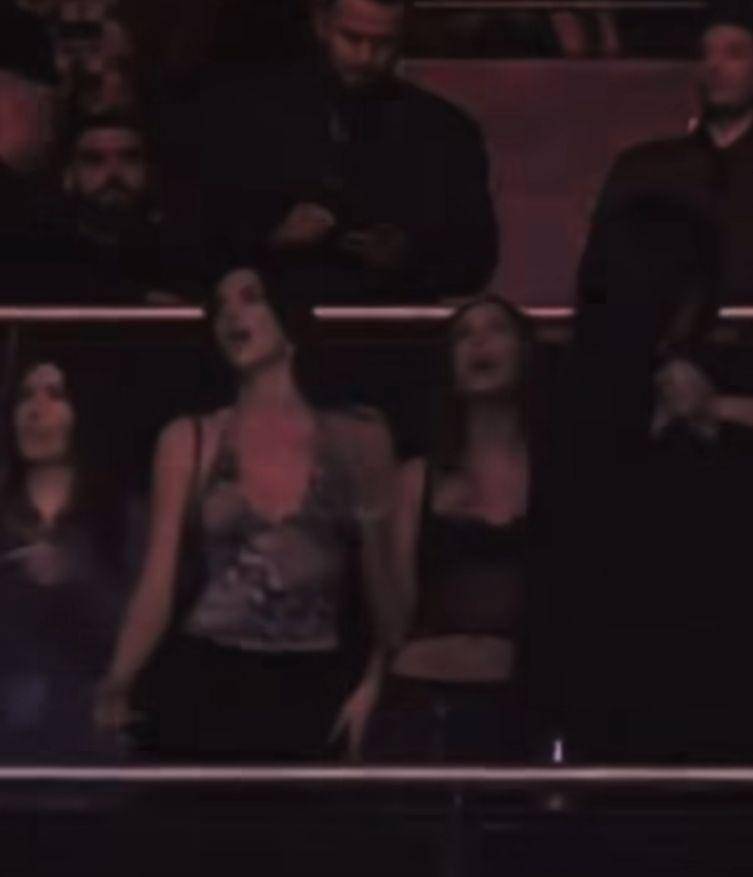 kendall di konser harry (instagram.com/hendallworld)