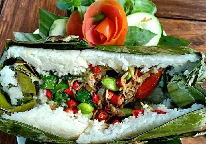 Daun Kelapa (instagram.com/daunkelaparesto)