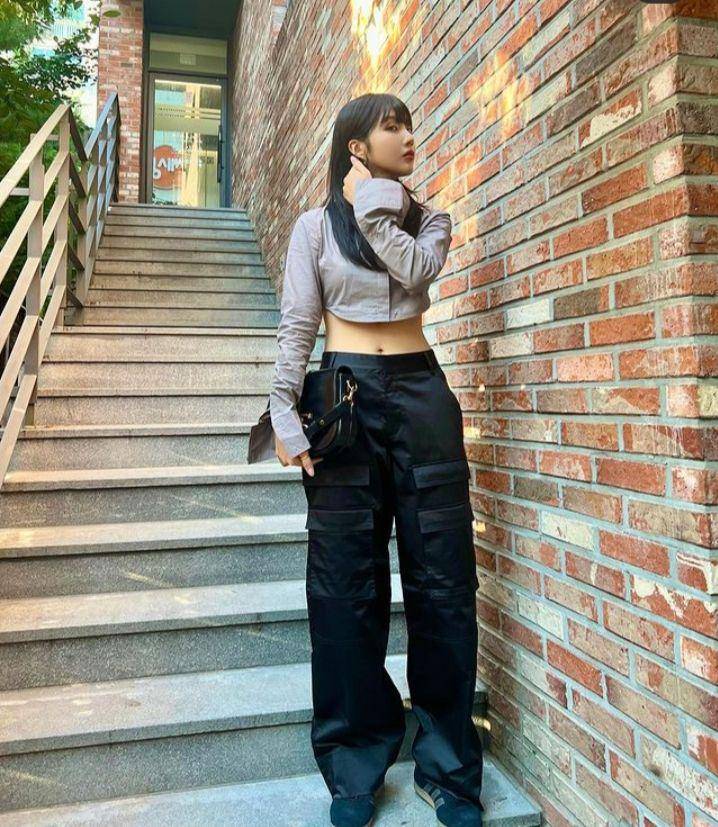 OOTD Joy Red Velvet (instagram.com/_imyour_joy)