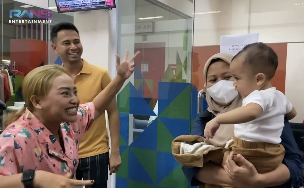 momen Rayyanza si Cipung di backstage acara televisi (youtube.com/RANS Entertainment)