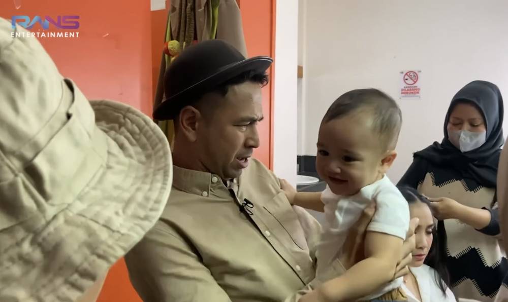 momen Rayyanza si Cipung di backstage acara televisi (youtube.com/RANS Entertainment)