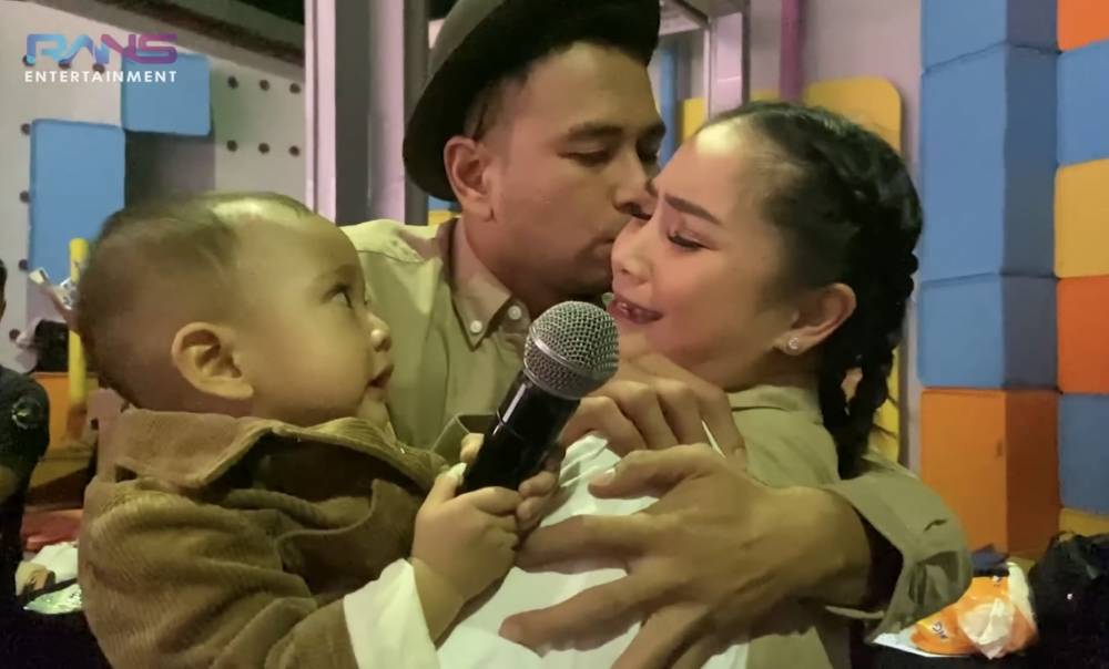 momen Rayyanza si Cipung di backstage acara televisi (youtube.com/RANS Entertainment)