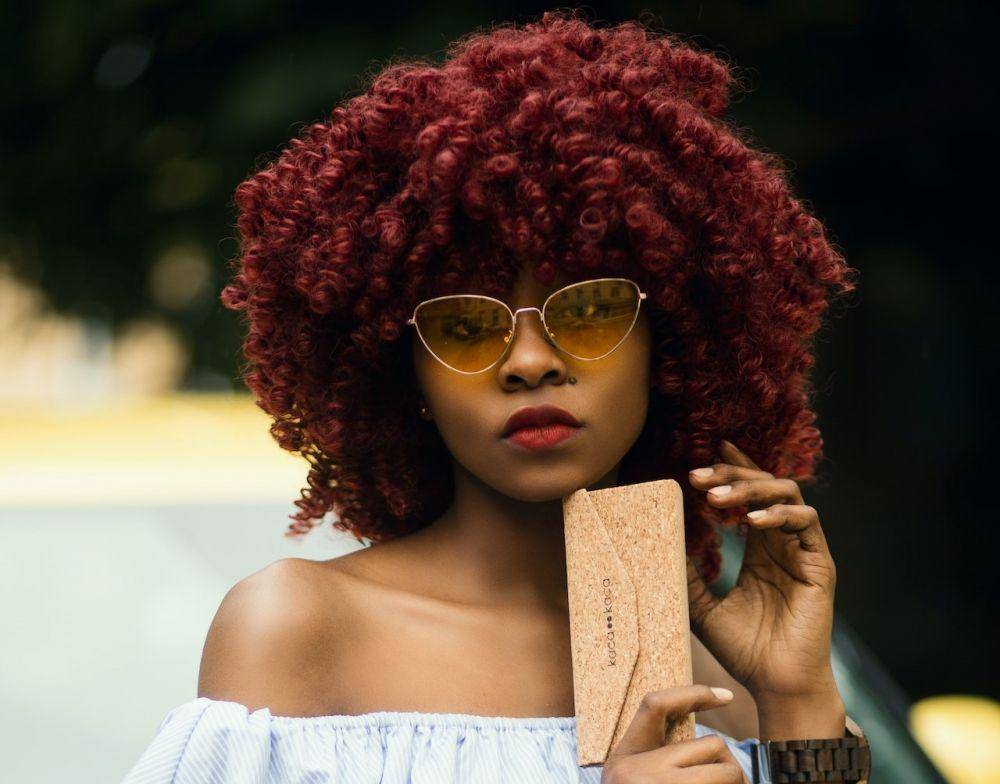 ilustrasi perempuan berambut merah (pexels.com/Godisable Jacob)