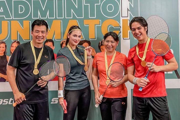 10 Momen Luna Maya dan El Tanding Badminton Vs Susi Susanti dan Alan