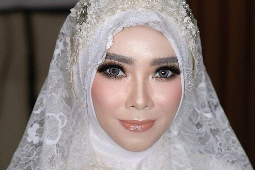 9 Pesona Anne Kurniasih, Istri Baru Teddy Syah yang Seorang Pengusaha