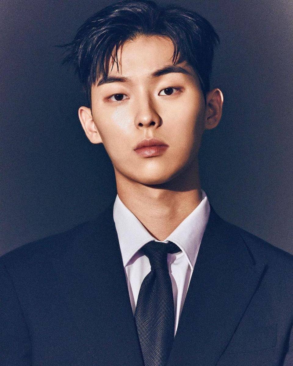 Choi Hyun Wook (Instagram.com/__choiiii___/)