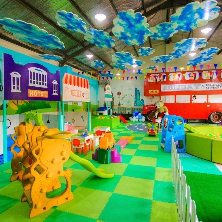 playground di Hotel Dafam Fortuna Seturan Yogyakarta (instagram.com/dafamfortuna.seturan)