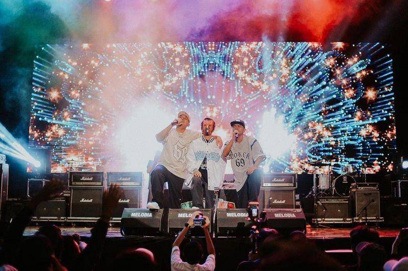 potret NDX AKA saat tampil di panggung (instagram.com/ndxakatv)
