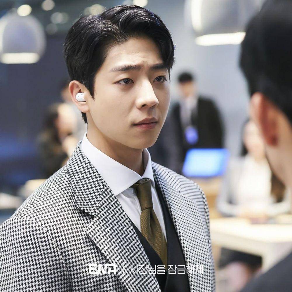 cuplikan drama Korea Unlock My Boss (instagram.com/channel.ena.d)