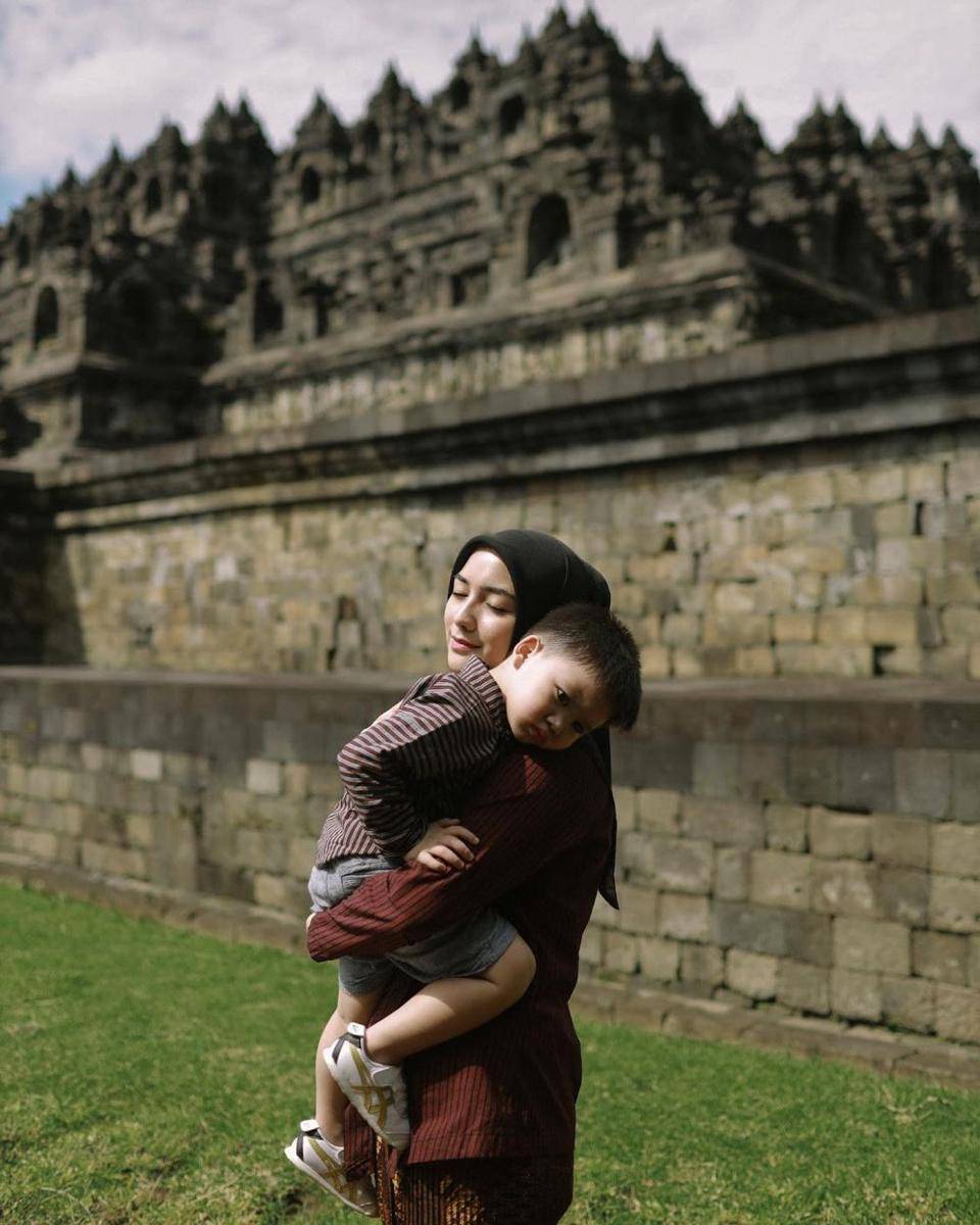 potret Athar di Candi Borobudur (instagram.com/citraciki)