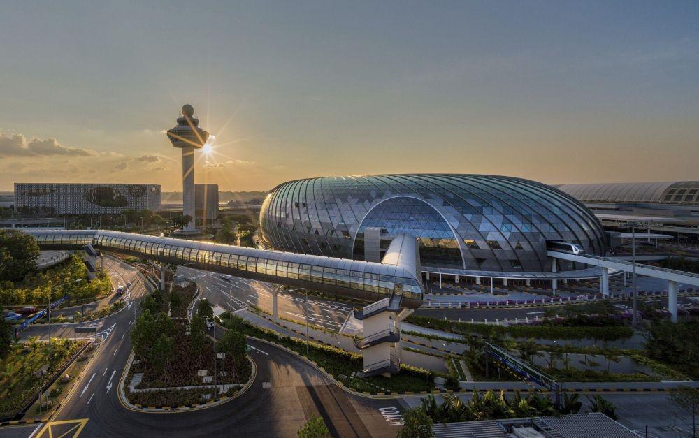 Keren, Bandara Changi Singapura Bakal Bebas Paspor Mulai 2024!