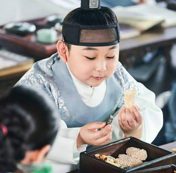 Hong Jae Min di Under the Queen's Umbrella (instagram.com/hs_kim_95?)
