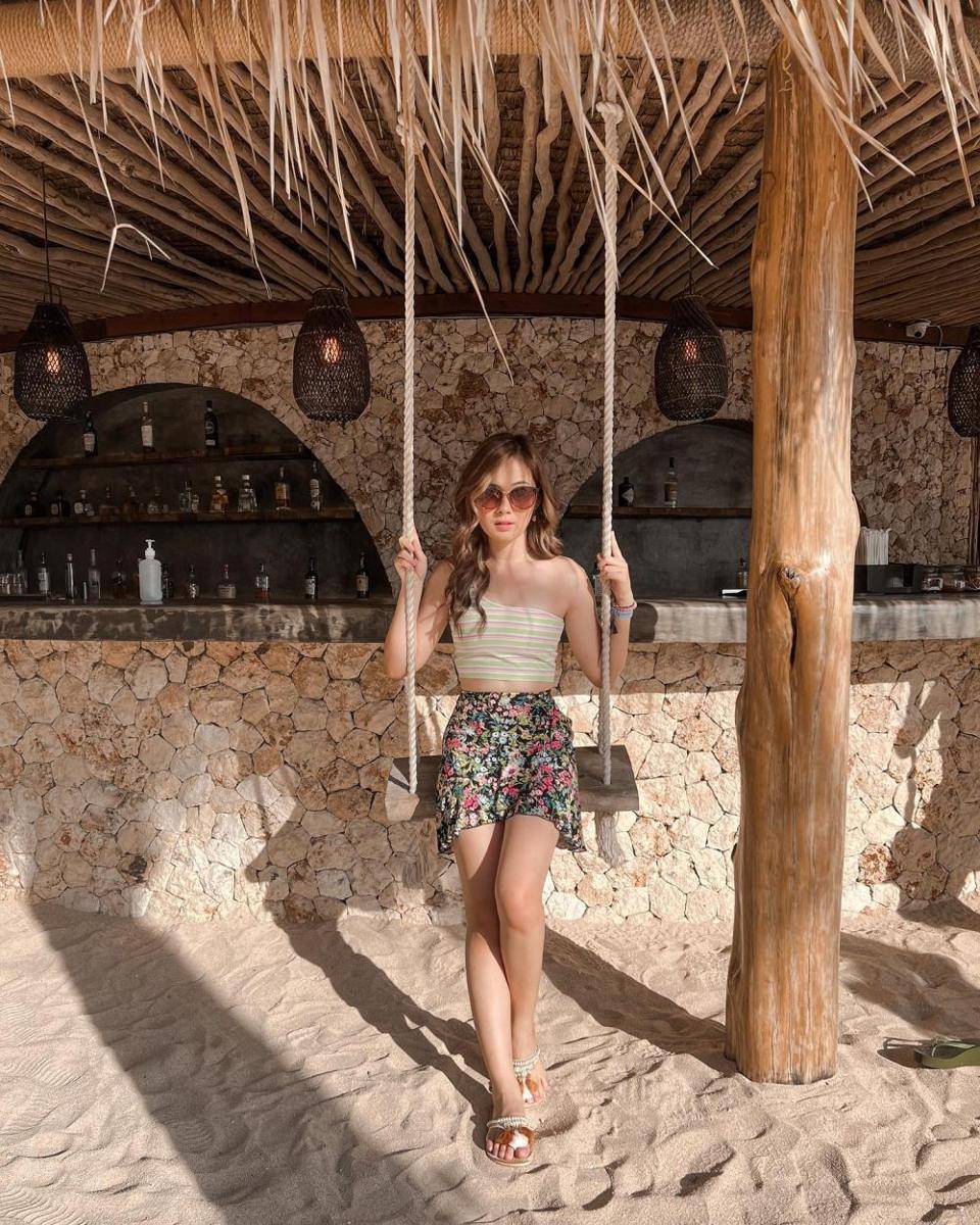OOTD ala Jennifer Eve (instagram.com/jennifereve99)