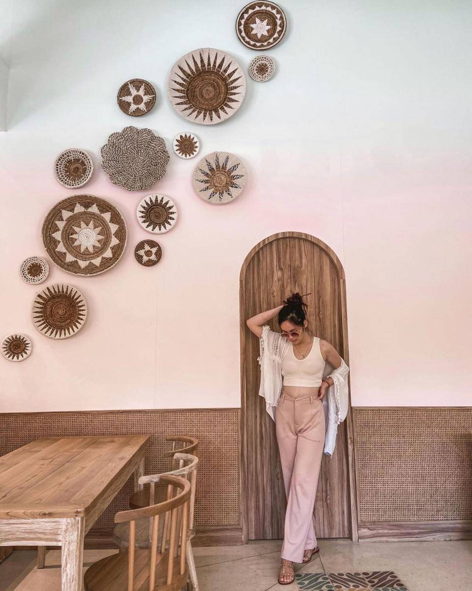 OOTD ala Jennifer Eve (instagram.com/jennifereve99)