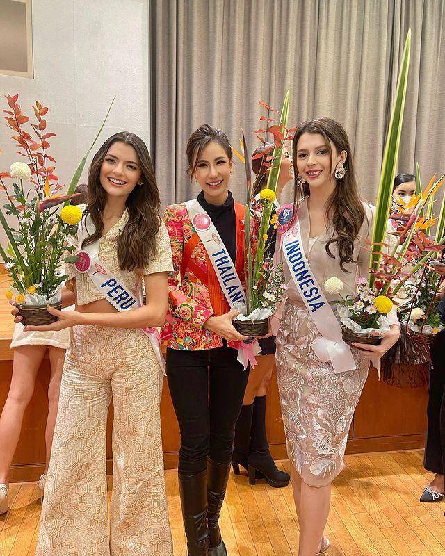 Potret Finalis Miss International 2022 Saat Belajar Ikebana (Instagram.com/tavee_ruechanok)
