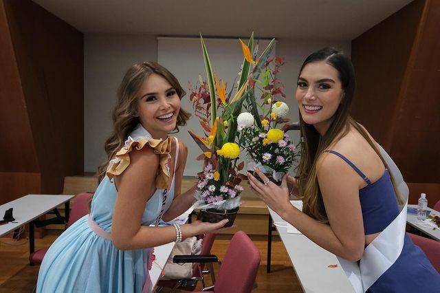 Potret Finalis Miss International 2022 Saat Belajar Ikebana (Instagram.com/missinternationalofficial)