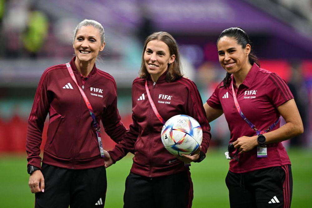 wasit perempuan di Piala Dunia 2022 (twitter.com/FIFAcom)
