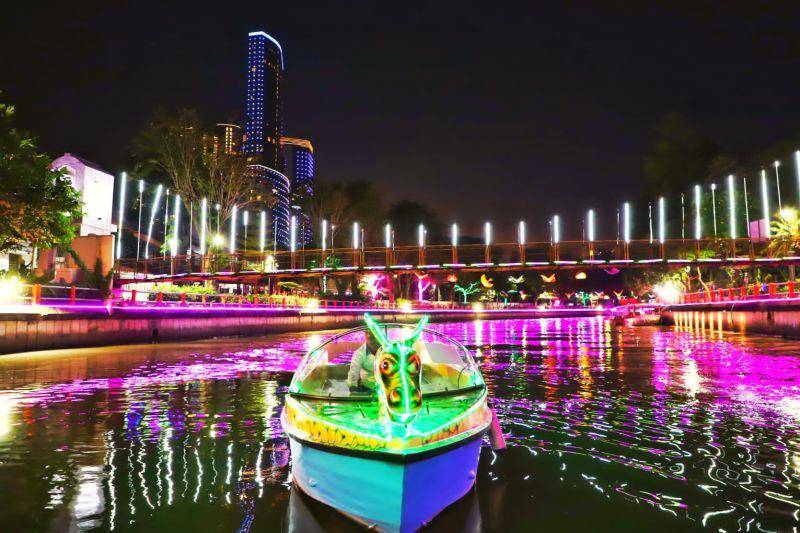 Perahu di Kalimas Surabaya | Antaranews Jatim