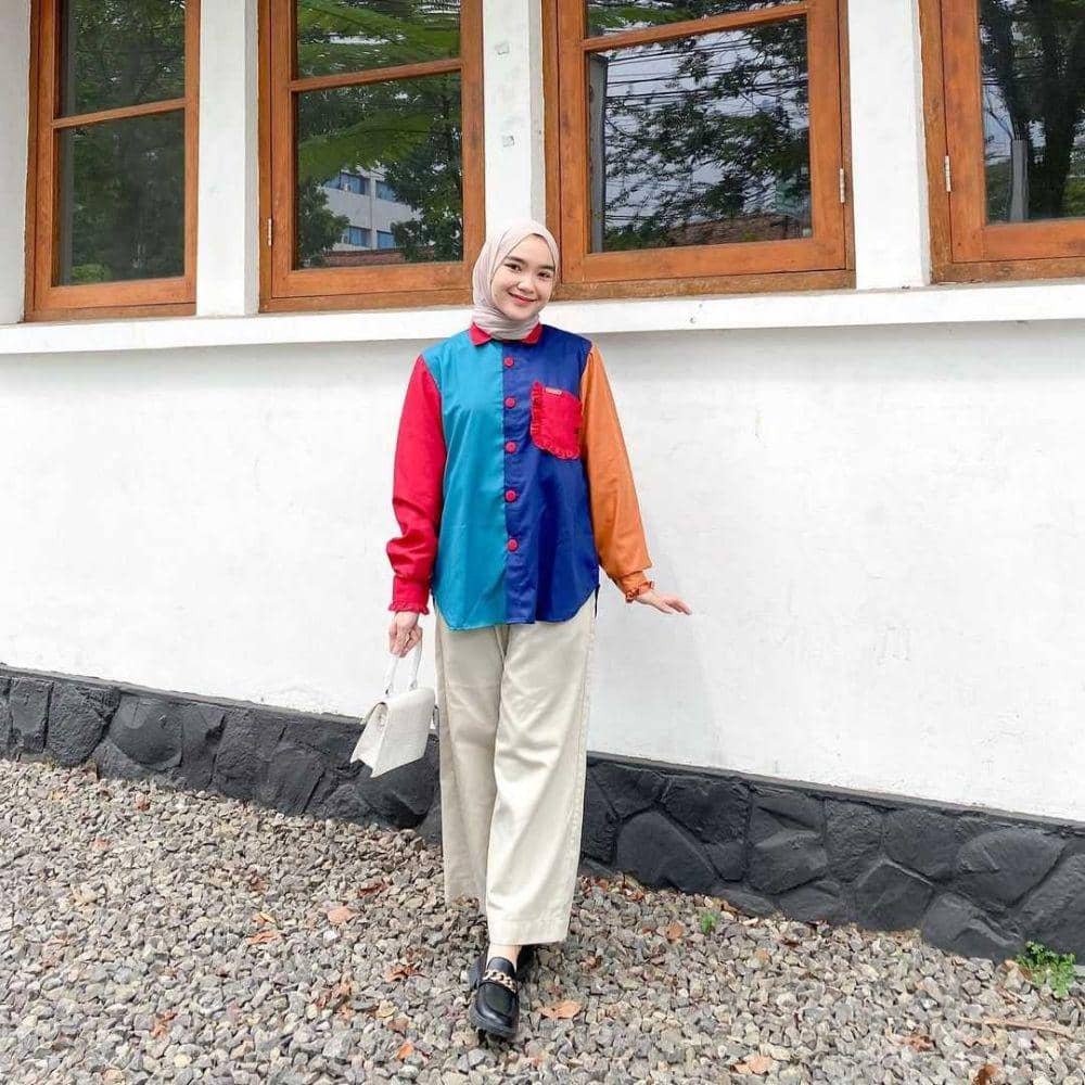 Potret OOTD (Instagram.com/karinasantii)