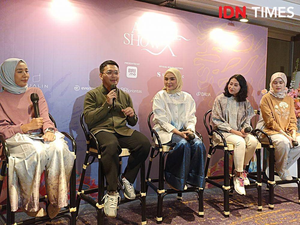 Press Conference pagelaran The Annual Show X RiaMiranda di Hotel Intercontinental Pondok Indah. 2 Desember 2022. (IDN Times/M. Tarmizi Murdianto)